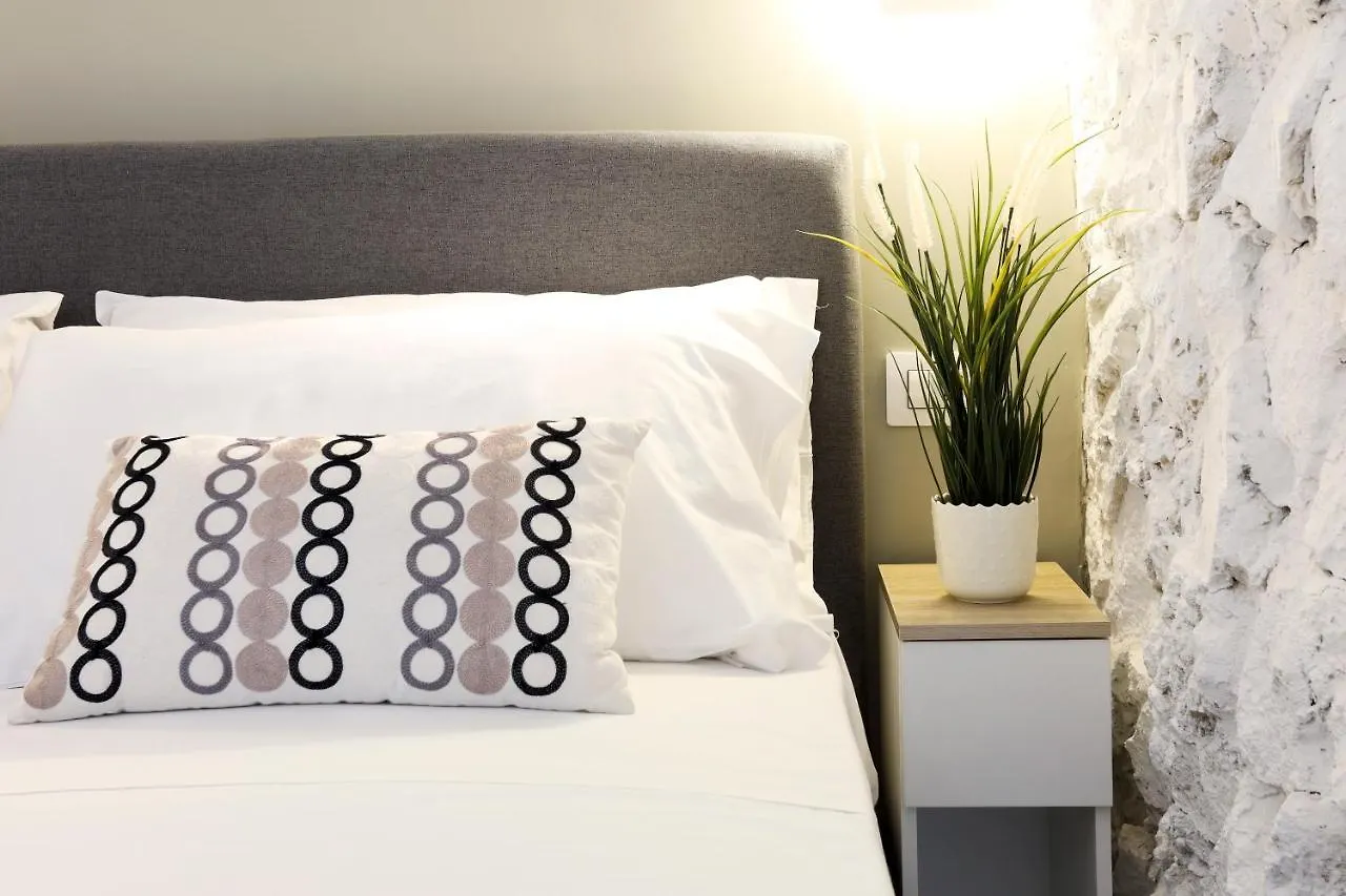 Suite I Miracoli Central Apartment Naples