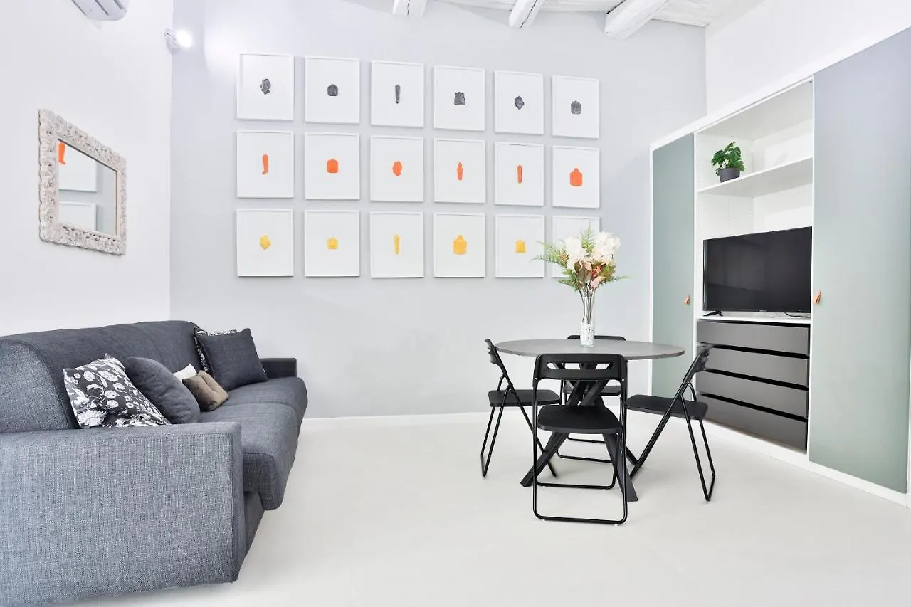 Suite I Miracoli Central Apartment Naples 0*,