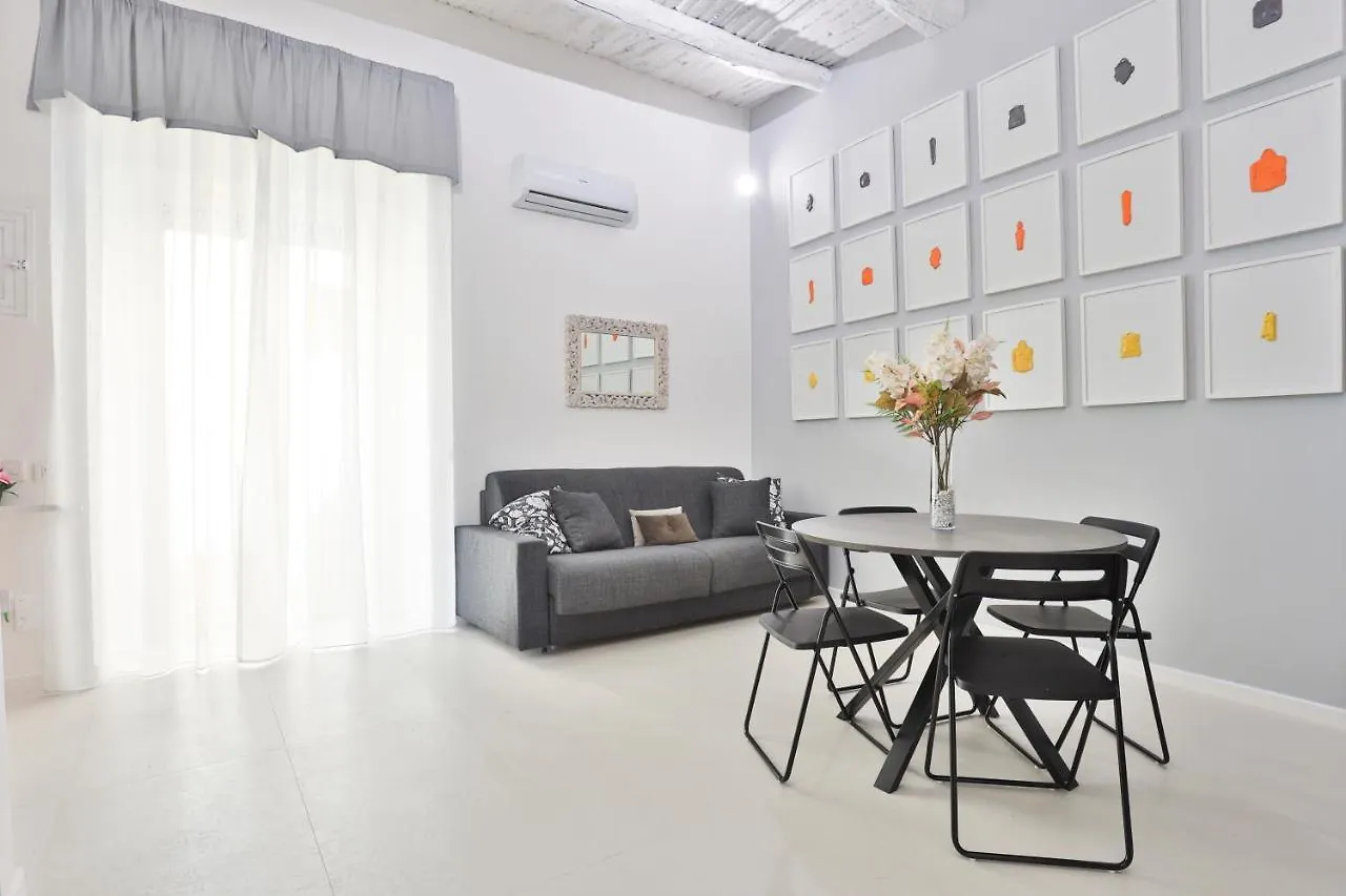 Suite I Miracoli Central Apartment Naples
